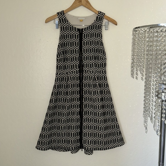 ANTHROPOLOGIE Leifsdottir Tonnelle Zip Front Dress Textured Sleeveless Size 4 - Picture 4 of 16